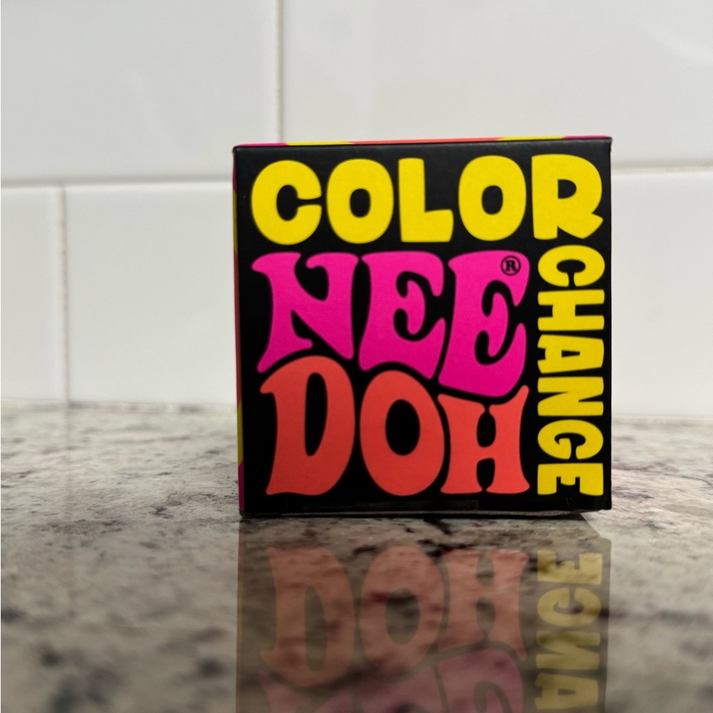 Color Changing NEEDOH ball